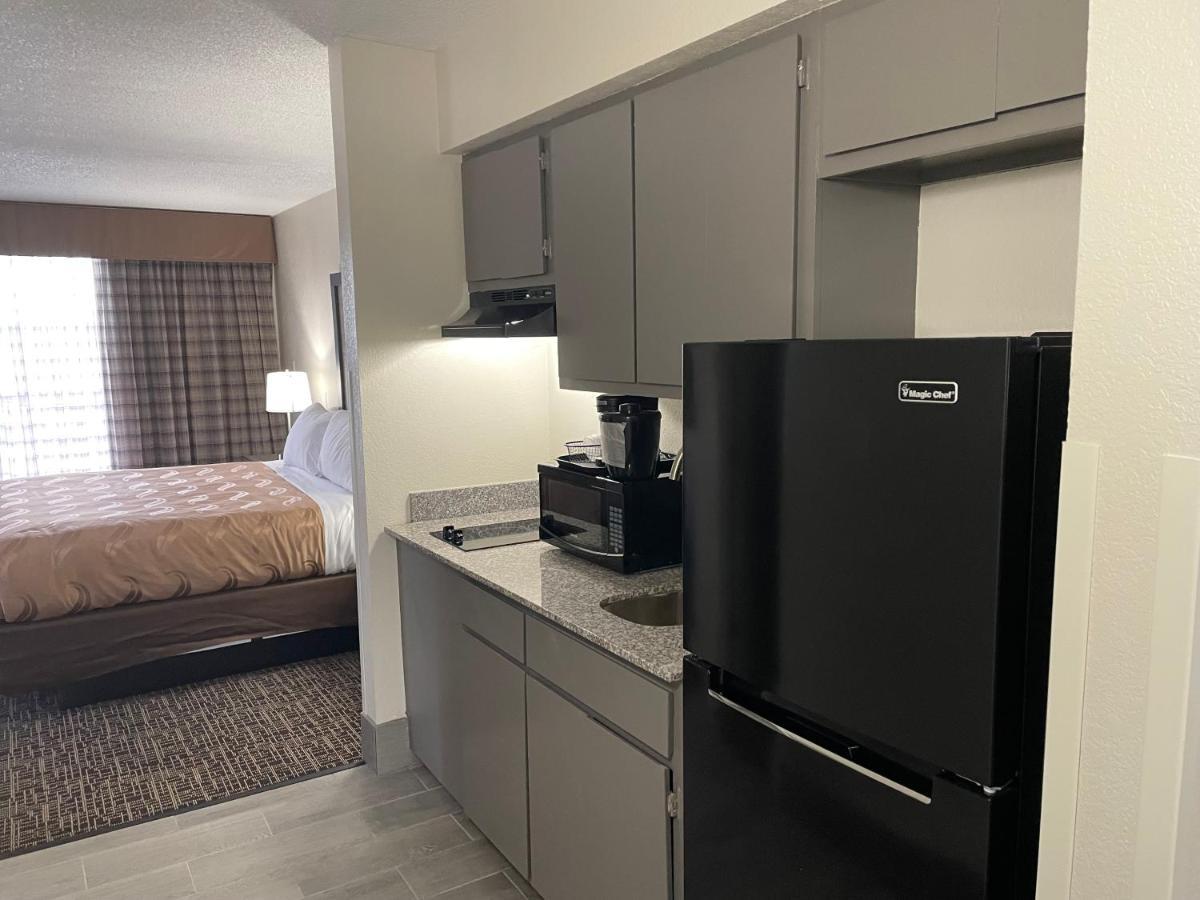 Quality Inn & Suites Spring Lake - Fayetteville Near Fort Bragg Extérieur photo