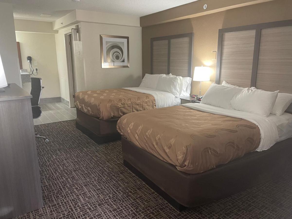 Quality Inn & Suites Spring Lake - Fayetteville Near Fort Bragg Extérieur photo