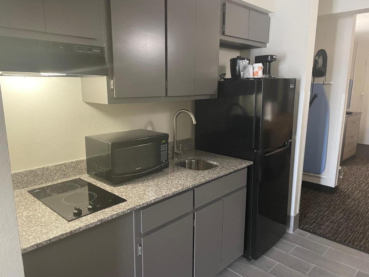 Quality Inn & Suites Spring Lake - Fayetteville Near Fort Bragg Extérieur photo