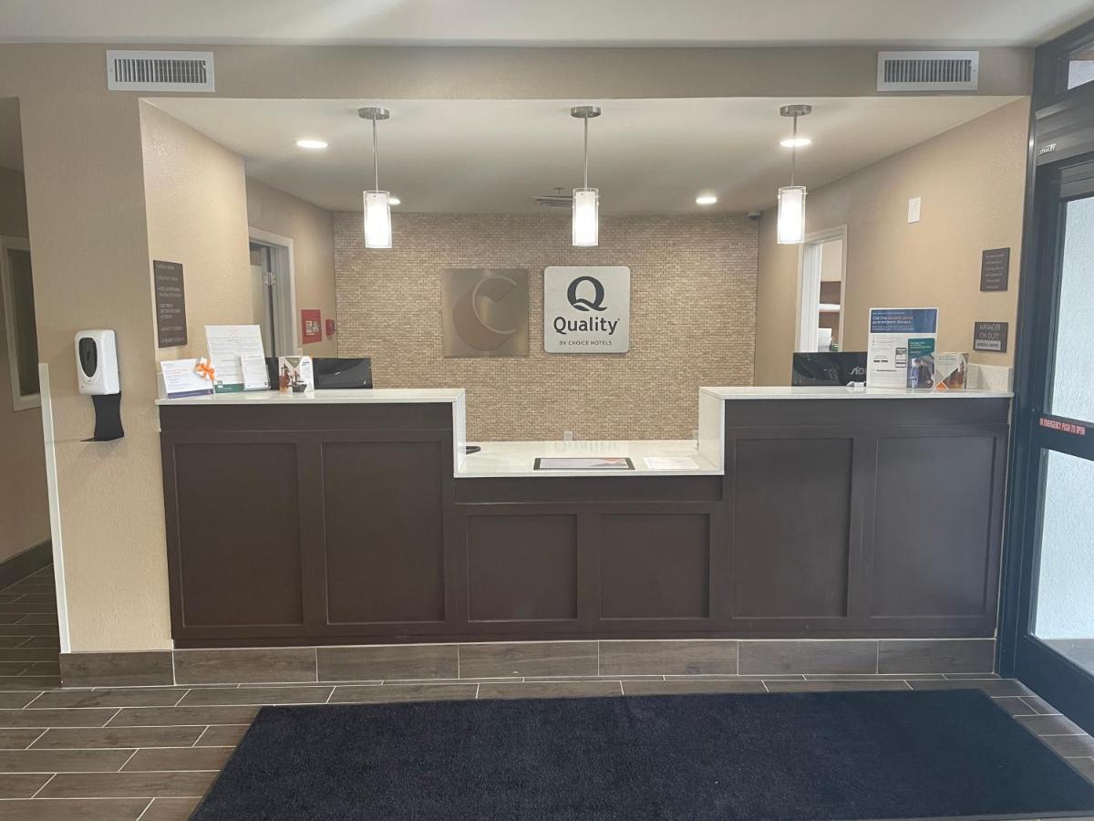 Quality Inn & Suites Spring Lake - Fayetteville Near Fort Bragg Extérieur photo