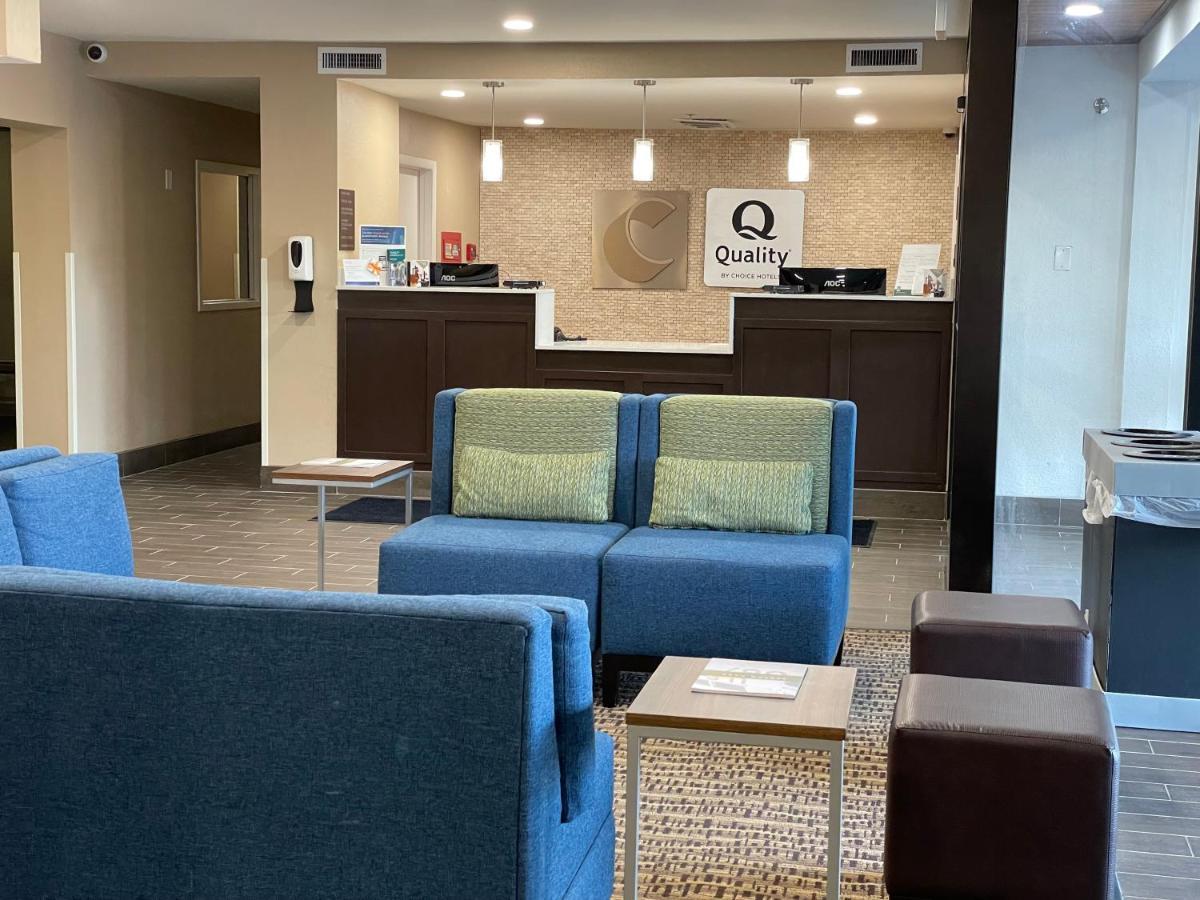 Quality Inn & Suites Spring Lake - Fayetteville Near Fort Bragg Extérieur photo