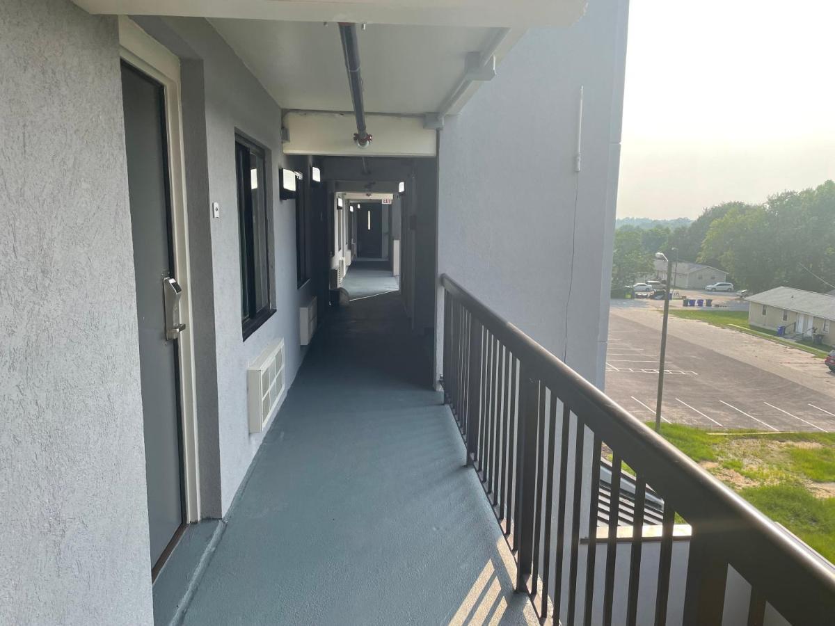 Quality Inn & Suites Spring Lake - Fayetteville Near Fort Bragg Extérieur photo