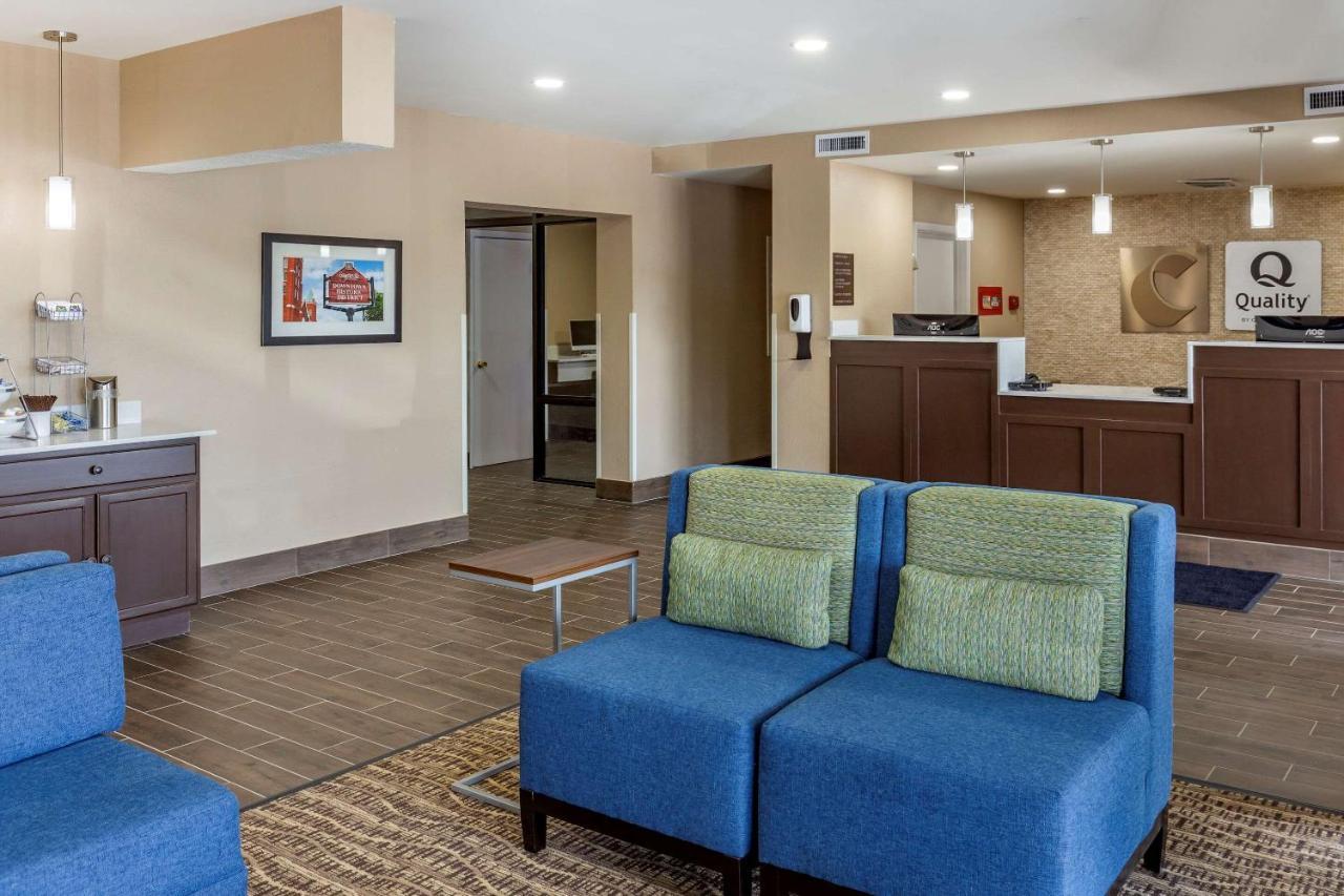 Quality Inn & Suites Spring Lake - Fayetteville Near Fort Bragg Extérieur photo