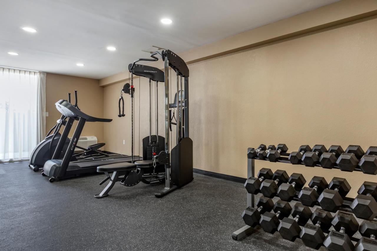 Quality Inn & Suites Spring Lake - Fayetteville Near Fort Bragg Extérieur photo