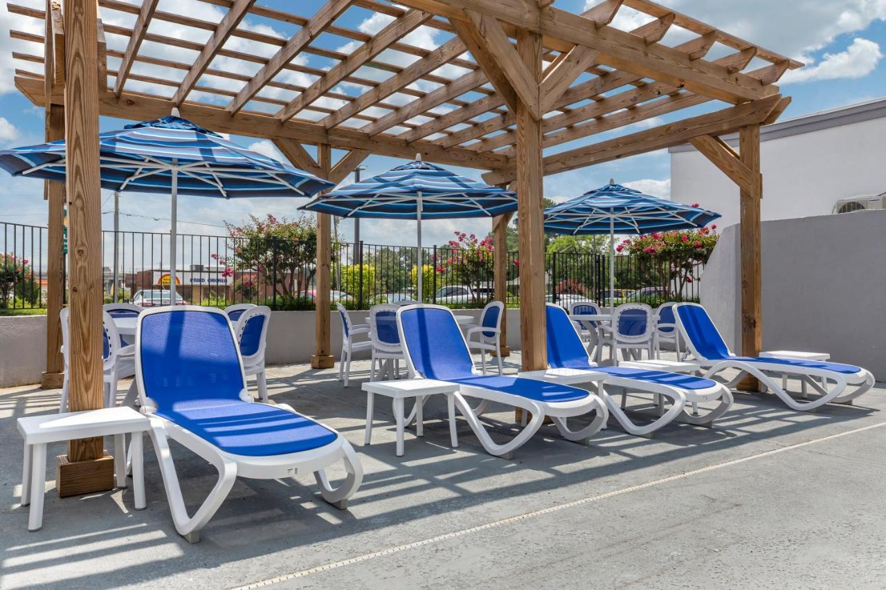 Quality Inn & Suites Spring Lake - Fayetteville Near Fort Bragg Extérieur photo